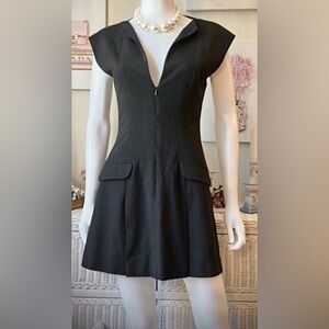 Black Halo Black Mini Dress Low Cut Plunging Neckline Stretchy Sleeveless size 2